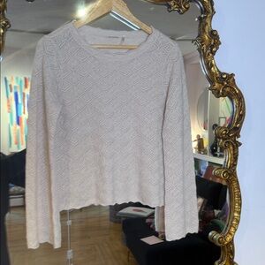 Elie Tahari Textured pale blush bell sleeve cashmere Sweater size small